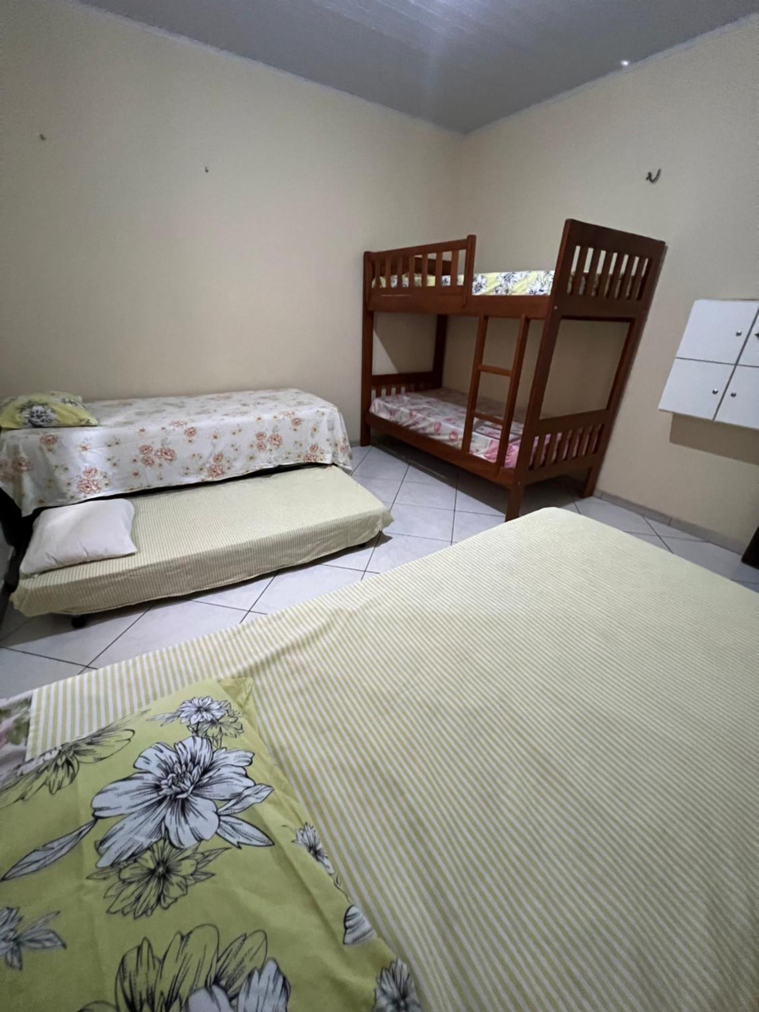 Lazer Hostel บาร์เฮรินยัส ภายนอก รูปภาพ